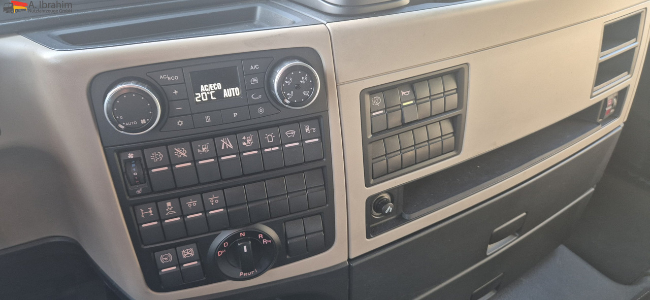 MAN TGX 18.500 Retarder | Standklima | XXL | 2x Tank | LED | deutsches Fahrzeug - Tractor unit: picture 3 MAN TGX 18.500 Retarder | Standklima | XXL | 2x Tank | LED | deutsches Fahrzeug - Tractor unit: picture 3