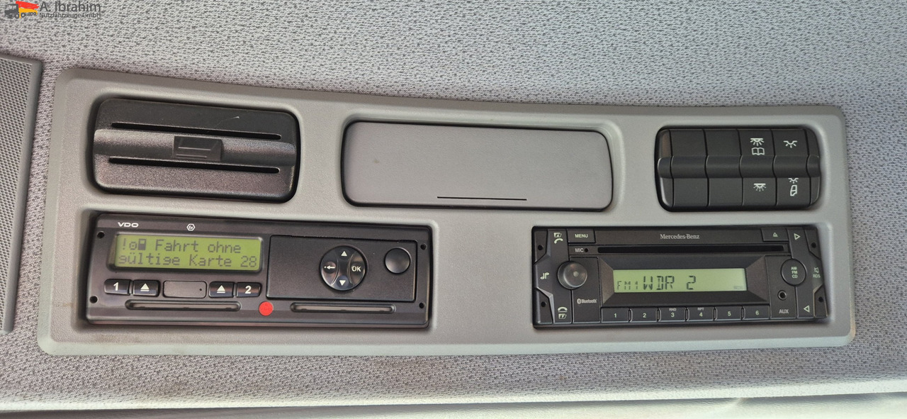 Mercedes-Benz 1841 Kran HIAB 166Bj. 2016 Funk FB ,mp3 - Tractor unit: picture 3 Mercedes-Benz 1841 Kran HIAB 166Bj. 2016 Funk FB ,mp3 - Tractor unit: picture 3