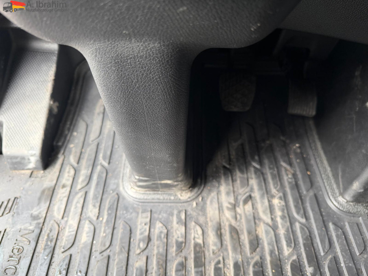 Mercedes-Benz 1842LS Retarder | 4x2 | Klima | MegaSpace - Tractor unit: picture 3 Mercedes-Benz 1842LS Retarder | 4x2 | Klima | MegaSpace - Tractor unit: picture 3