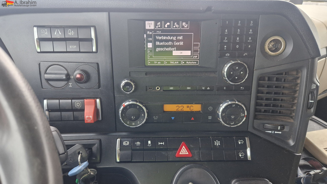 Mercedes-Benz 1843 Kipphydraulik, Standklima - Tractor unit: picture 5 Mercedes-Benz 1843 Kipphydraulik, Standklima - Tractor unit: picture 5