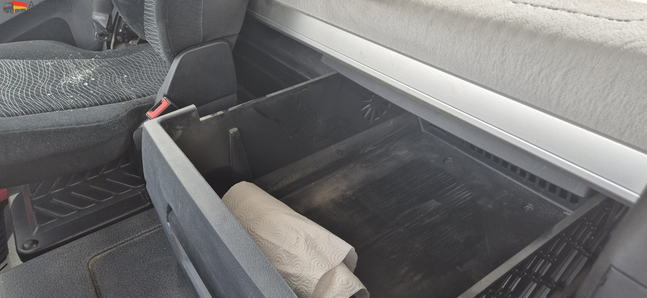 Mercedes-Benz DB 1842H 4x4 Hydrodrive Scheckheft bei Mercedes - Tractor unit: picture 3 Mercedes-Benz DB 1842H 4x4 Hydrodrive Scheckheft bei Mercedes - Tractor unit: picture 3