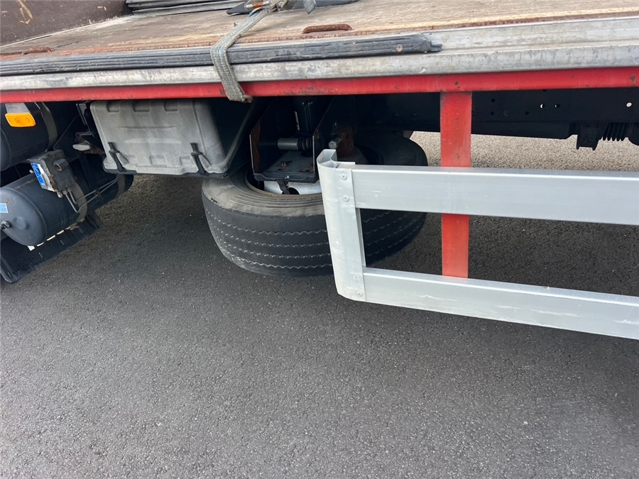 Curtainsider truck Iveco ML 120EP22 H ES: picture 17