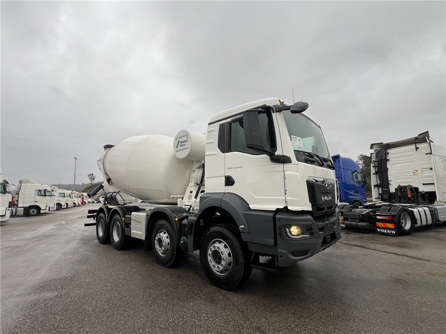 MAN TGS 41.440 - Concrete mixer truck: picture 3 MAN TGS 41.440 - Concrete mixer truck: picture 3
