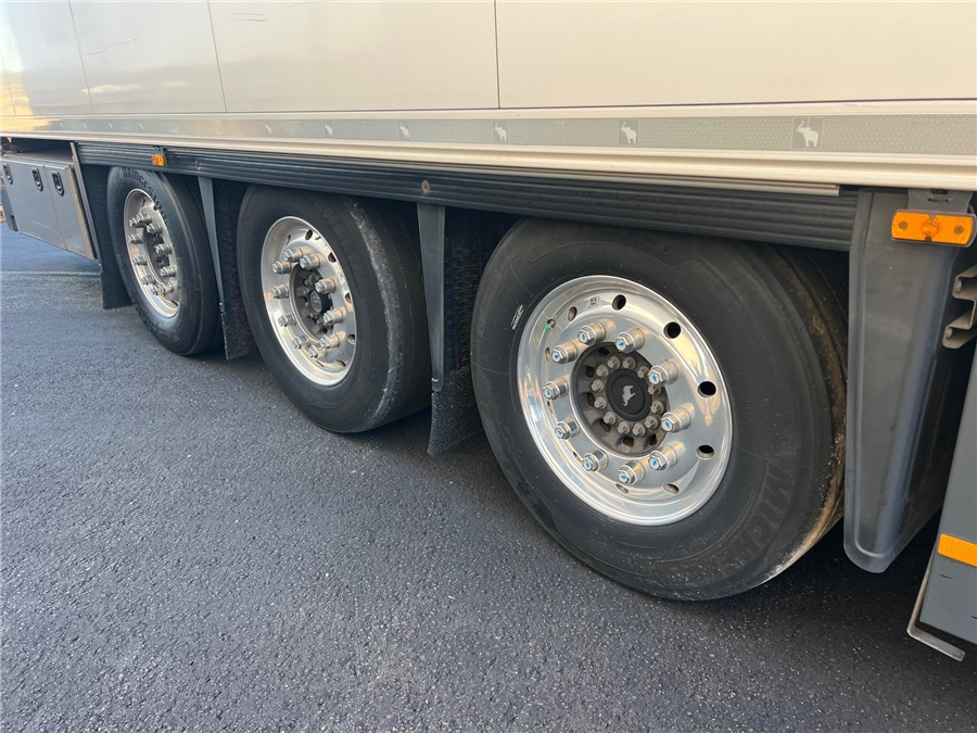 Refrigerator semi-trailer SCHMITZ CARGOBULL SCB-S3B: picture 11