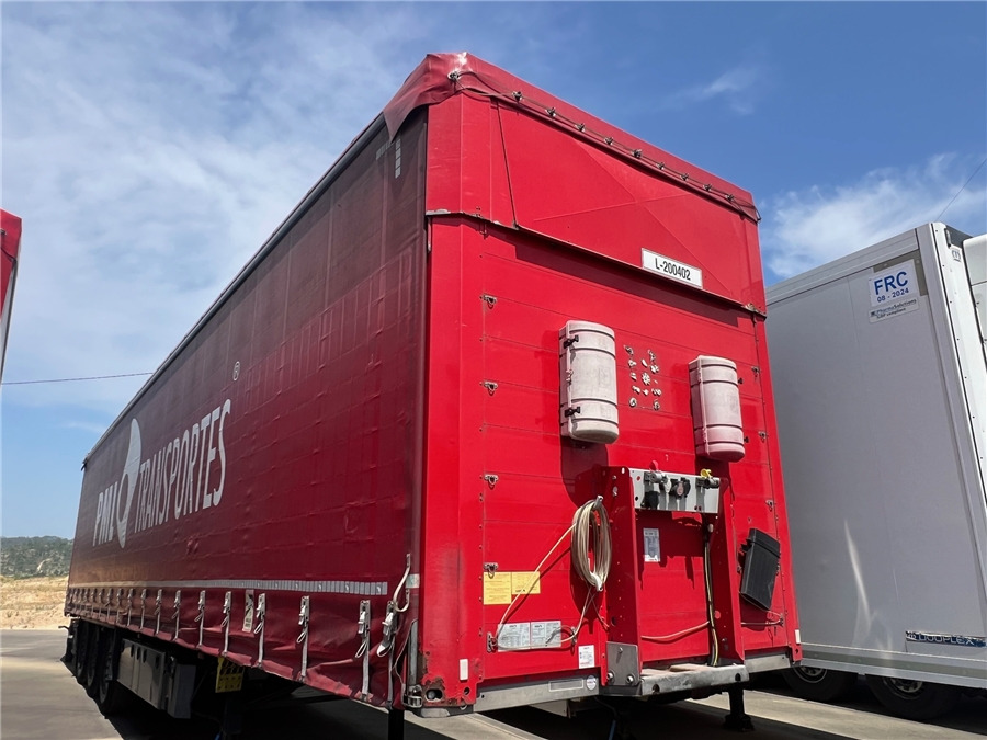 SCHMITZ CARGOBULL SCB-S3T TETO ELEVAR - Curtainsider semi-trailer: picture 1 SCHMITZ CARGOBULL SCB-S3T TETO ELEVAR - Curtainsider semi-trailer: picture 1