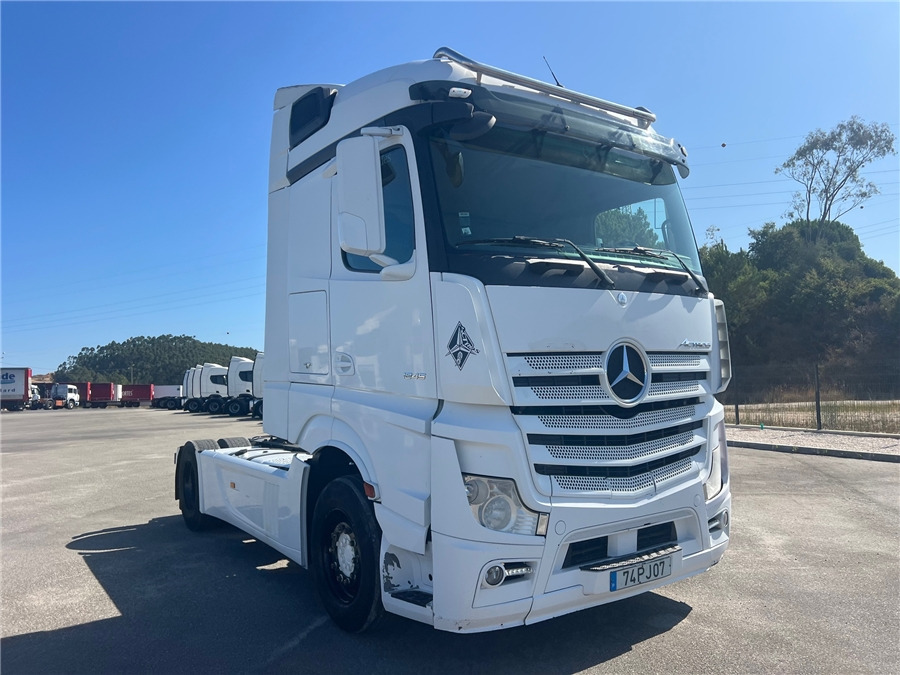 MERCEDES-BENZ ACTROS 1845 LS - Tractor unit: picture 3 MERCEDES-BENZ ACTROS 1845 LS - Tractor unit: picture 3