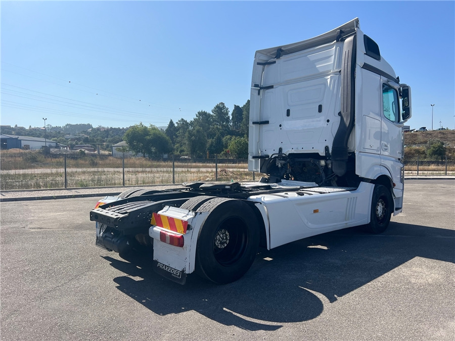 MERCEDES-BENZ ACTROS 1845 LS - Tractor unit: picture 4 MERCEDES-BENZ ACTROS 1845 LS - Tractor unit: picture 4