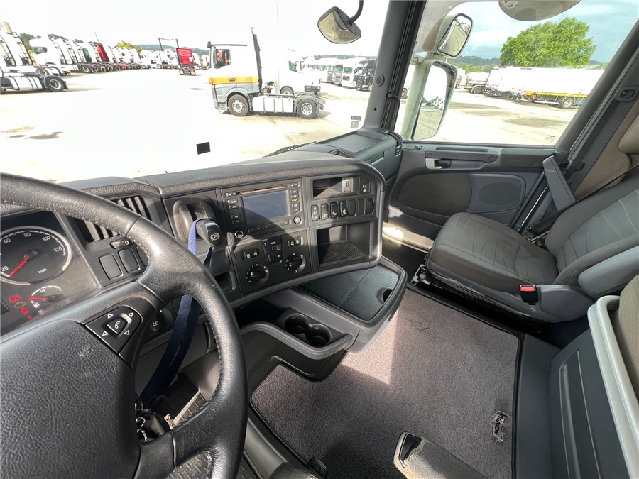 Tractor unit Scania R450: picture 19