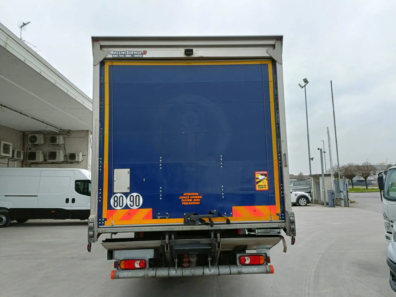 SPONDA IDRAULICA DHOLLANDIA 1500 KG - Tail lift: picture 2 SPONDA IDRAULICA DHOLLANDIA 1500 KG - Tail lift: picture 2