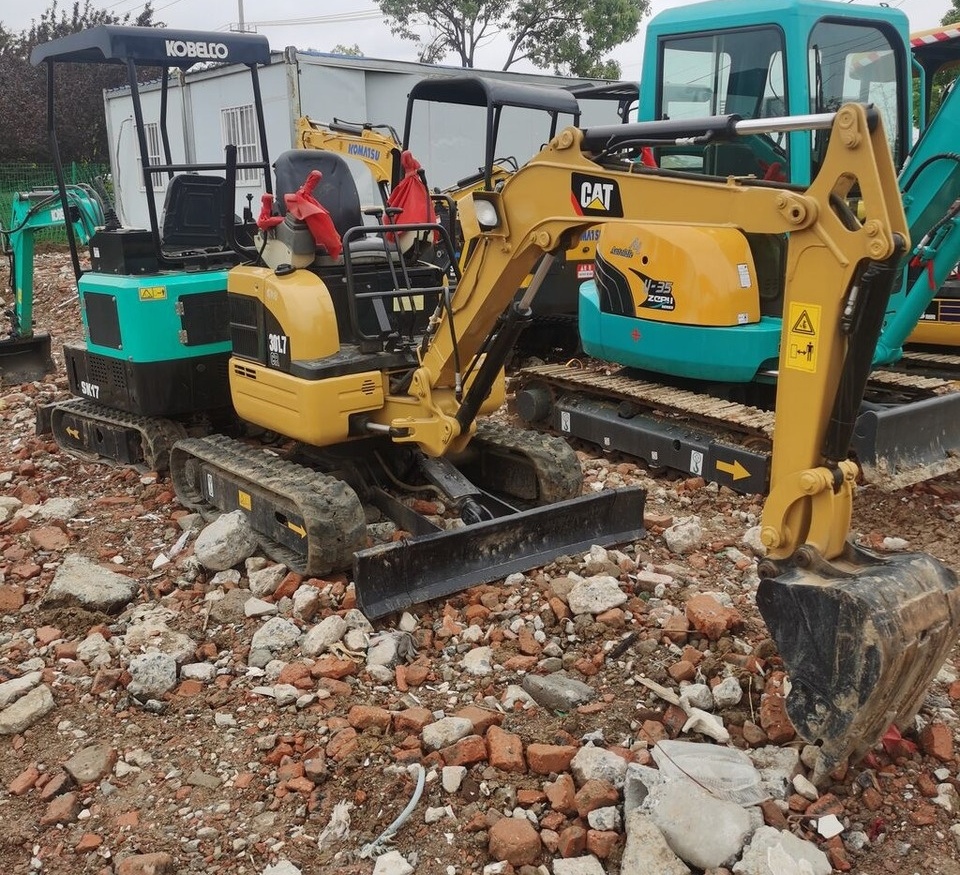 Caterpillar 301.7 - Mini excavator: picture 2 Caterpillar 301.7 - Mini excavator: picture 2