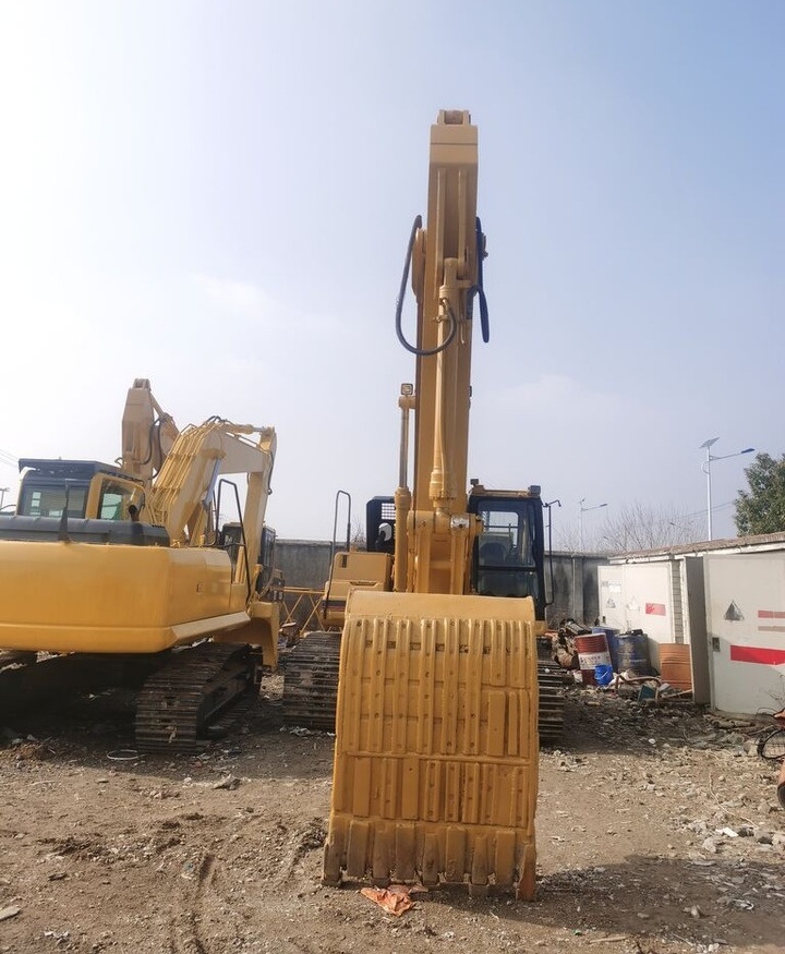 Crawler excavator Caterpillar 325B: picture 7