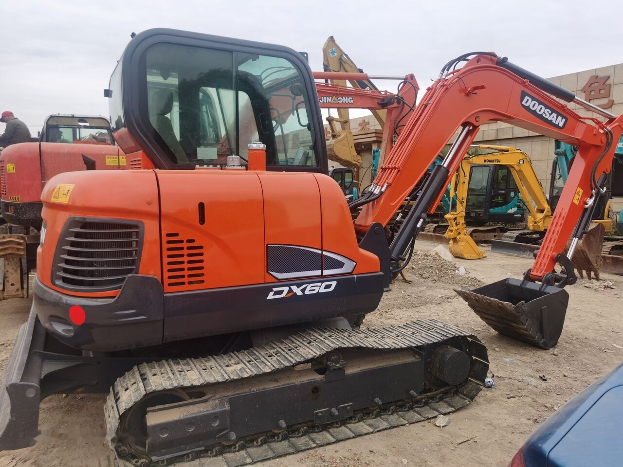 Crawler excavator Doosan DX60: picture 6