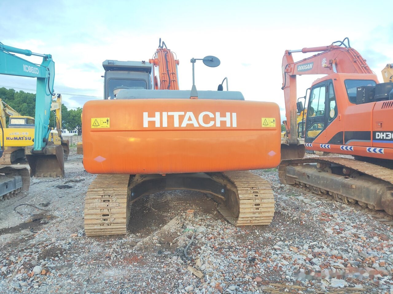Hitachi ZX210 - Crawler excavator: picture 2 Hitachi ZX210 - Crawler excavator: picture 2