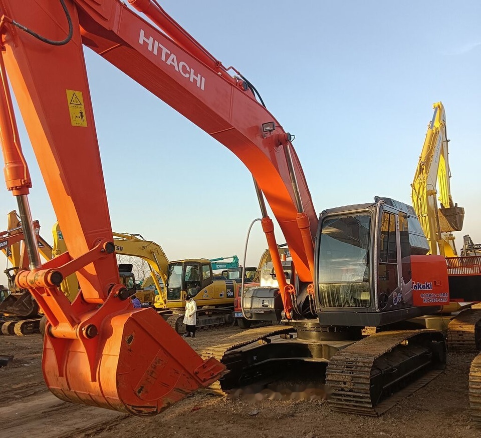 Hitachi ZX240 - Crawler excavator: picture 4 Hitachi ZX240 - Crawler excavator: picture 4