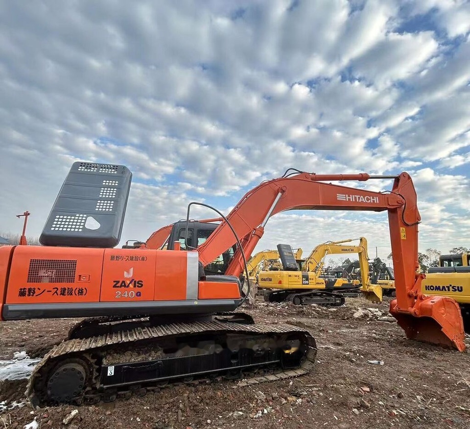 Hitachi ZX240 - Crawler excavator: picture 5 Hitachi ZX240 - Crawler excavator: picture 5