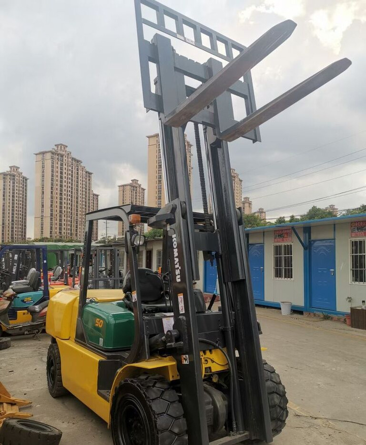 Komatsu FD50 - Diesel forklift: picture 2 Komatsu FD50 - Diesel forklift: picture 2
