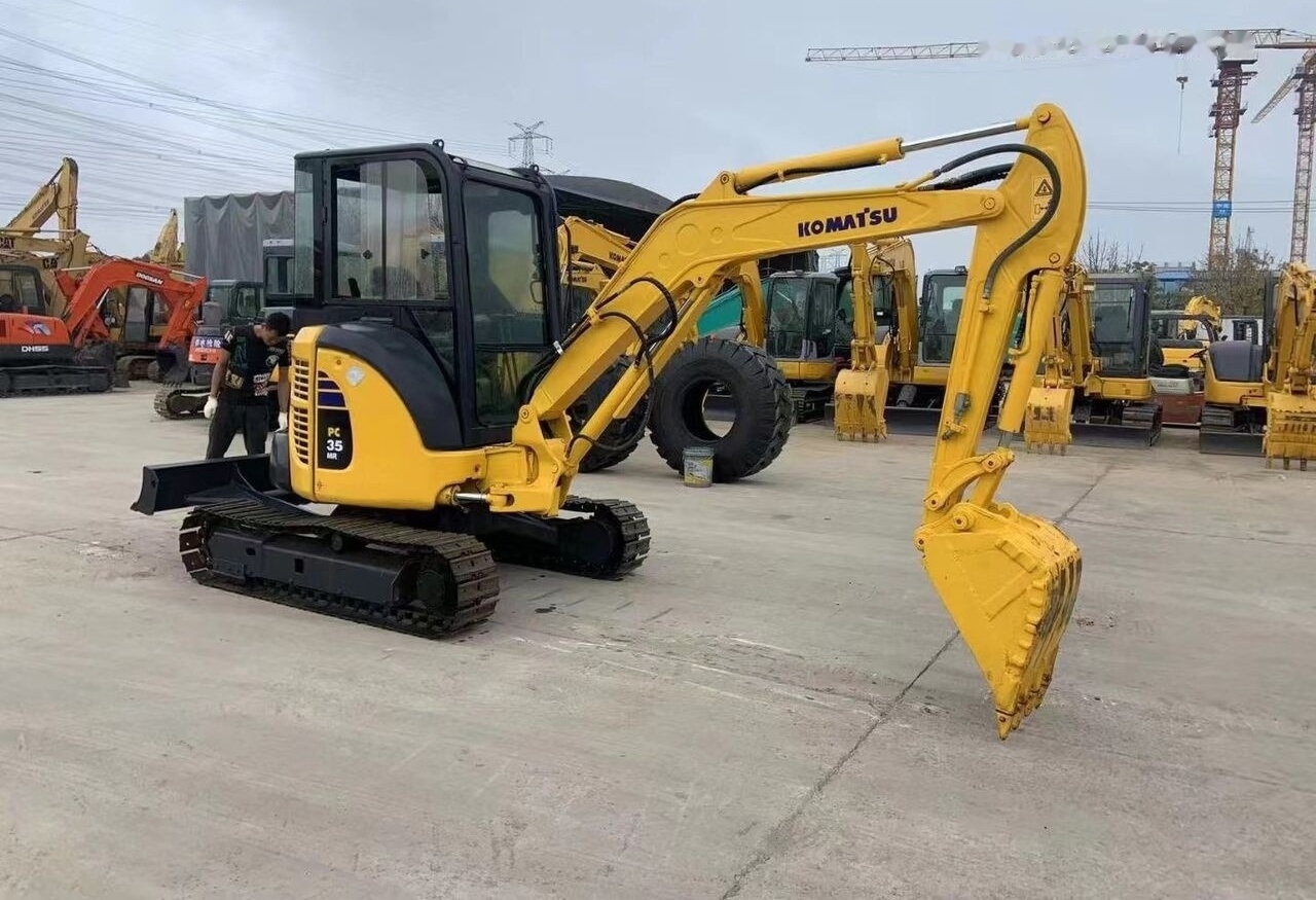 Komatsu PC35 - Mini excavator: picture 3 Komatsu PC35 - Mini excavator: picture 3