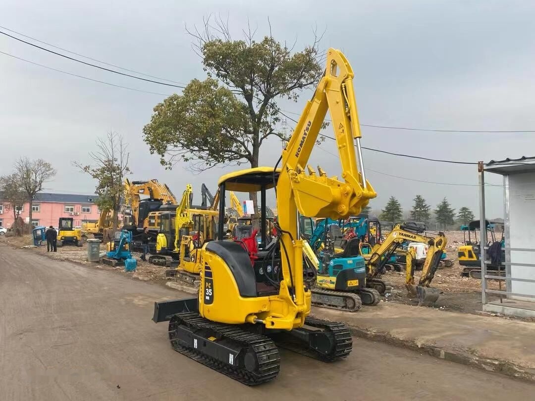 Komatsu PC35 - Mini excavator: picture 4 Komatsu PC35 - Mini excavator: picture 4