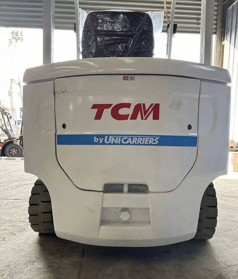 TCM FD25-7 - Electric forklift: picture 1 TCM FD25-7 - Electric forklift: picture 1