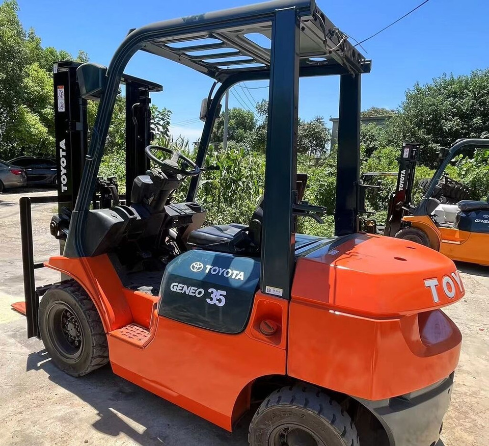 Toyota FD35 - Diesel forklift: picture 1 Toyota FD35 - Diesel forklift: picture 1