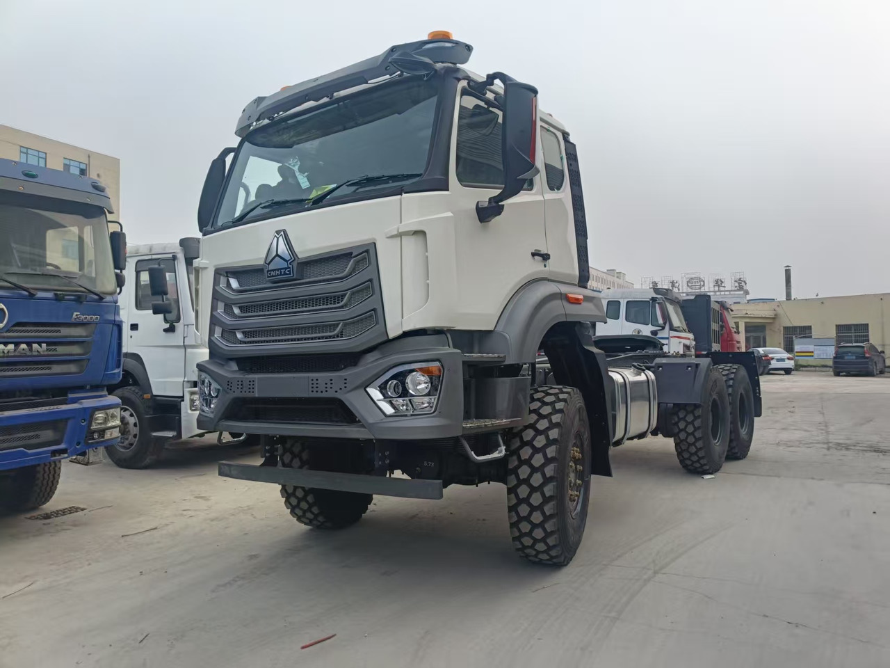 HOWO 6x6 - Tractor unit: picture 1 HOWO 6x6 - Tractor unit: picture 1