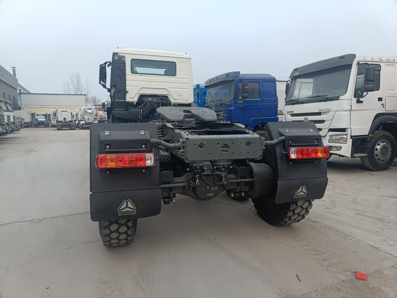 HOWO 6x6 - Tractor unit: picture 4 HOWO 6x6 - Tractor unit: picture 4