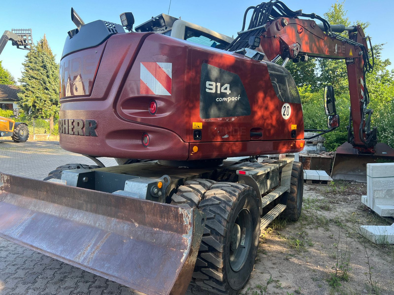 Liebherr A 914 Comp. Tilt Rotator OQ - Wheel excavator: picture 1 Liebherr A 914 Comp. Tilt Rotator OQ - Wheel excavator: picture 1