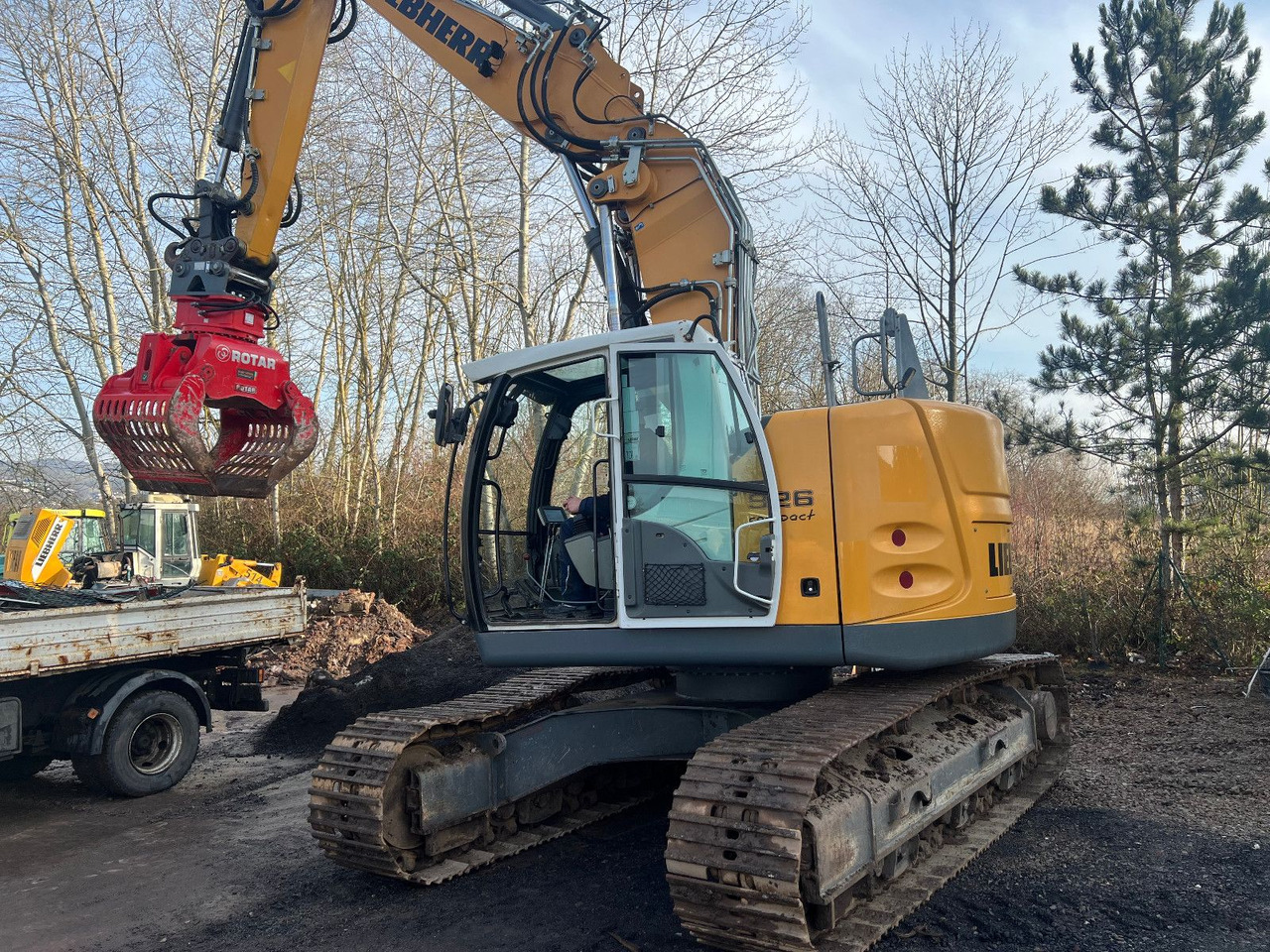 Liebherr R 926 Compact SW 48 Likufix - Crawler excavator: picture 1 Liebherr R 926 Compact SW 48 Likufix - Crawler excavator: picture 1