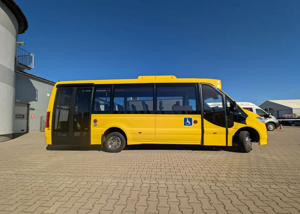 Mercedes-Benz Sprinter 517 City - City bus: picture 3 Mercedes-Benz Sprinter 517 City - City bus: picture 3