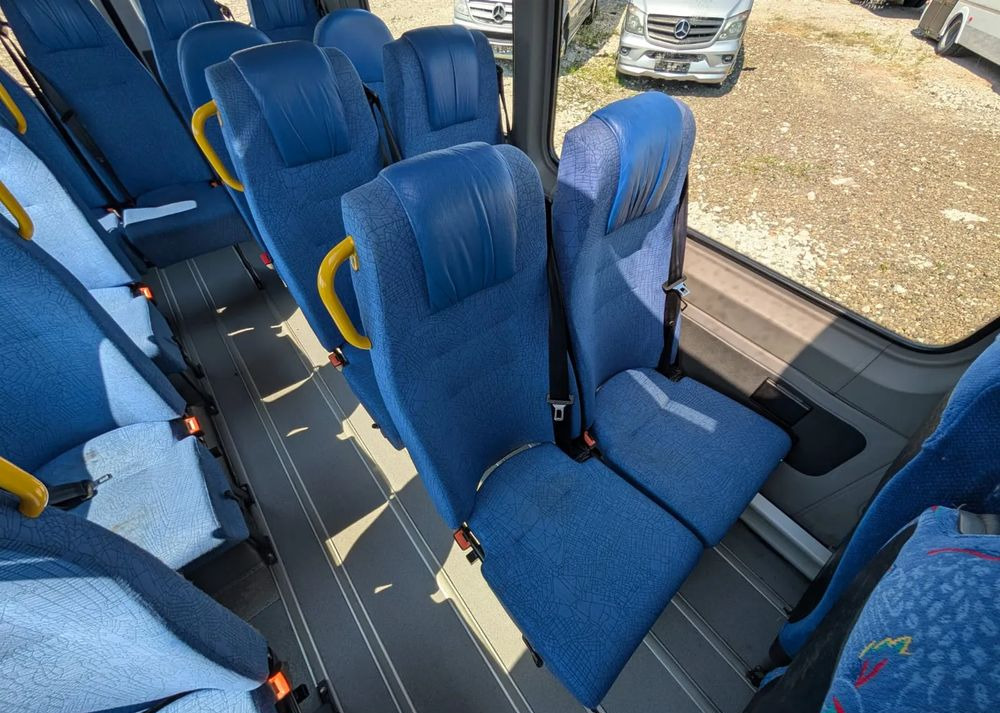 Minibus, Passenger van Volkswagen Crafter: picture 16