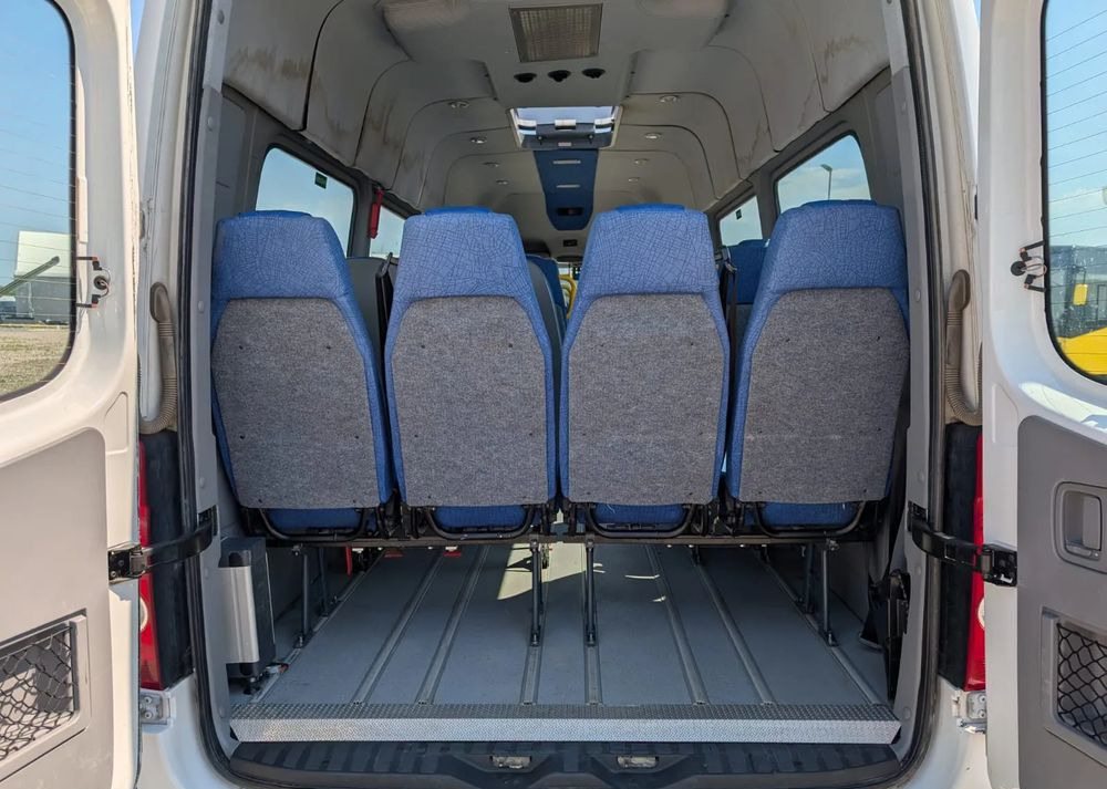 Minibus, Passenger van Volkswagen Crafter: picture 6