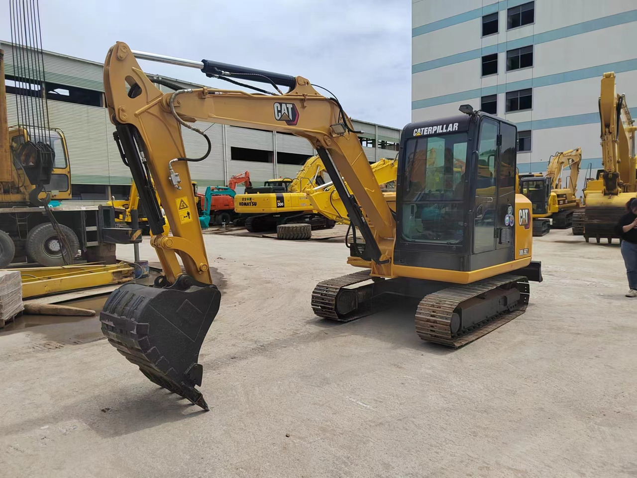 CAT CAT 305.5E2 - Mini excavator: picture 1 CAT CAT 305.5E2 - Mini excavator: picture 1