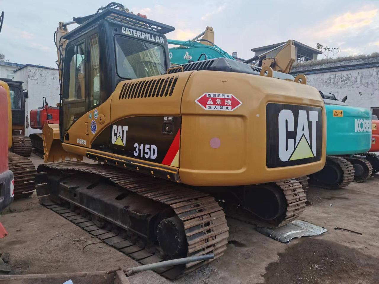 CATERPILLAR 315D - Crawler excavator: picture 1 CATERPILLAR 315D - Crawler excavator: picture 1