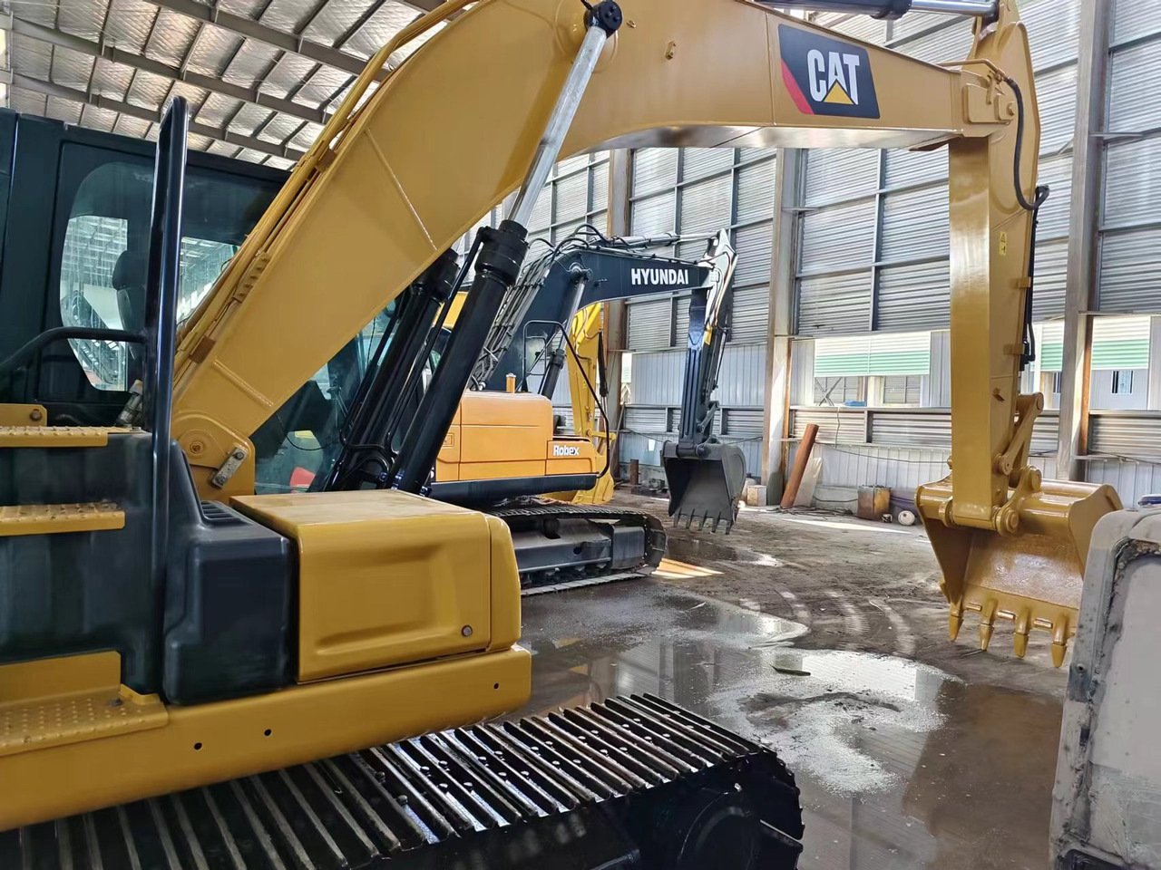 CATERPILLAR 320GC CAT 320 - Crawler excavator: picture 3 CATERPILLAR 320GC CAT 320 - Crawler excavator: picture 3