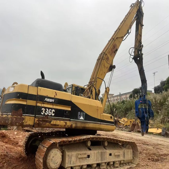 CATERPILLAR 330BL - Crawler excavator: picture 1 CATERPILLAR 330BL - Crawler excavator: picture 1