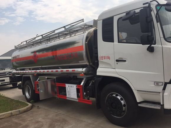 DONGFENG Tank truck - Tank truck: picture 2 DONGFENG Tank truck - Tank truck: picture 2