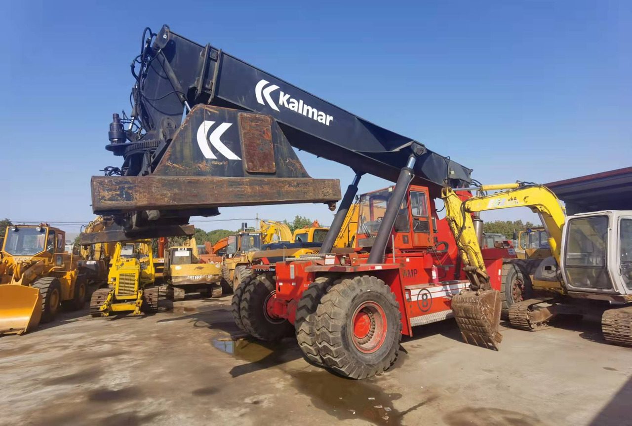 KALMAR DRF450 - Reach stacker: picture 2 KALMAR DRF450 - Reach stacker: picture 2