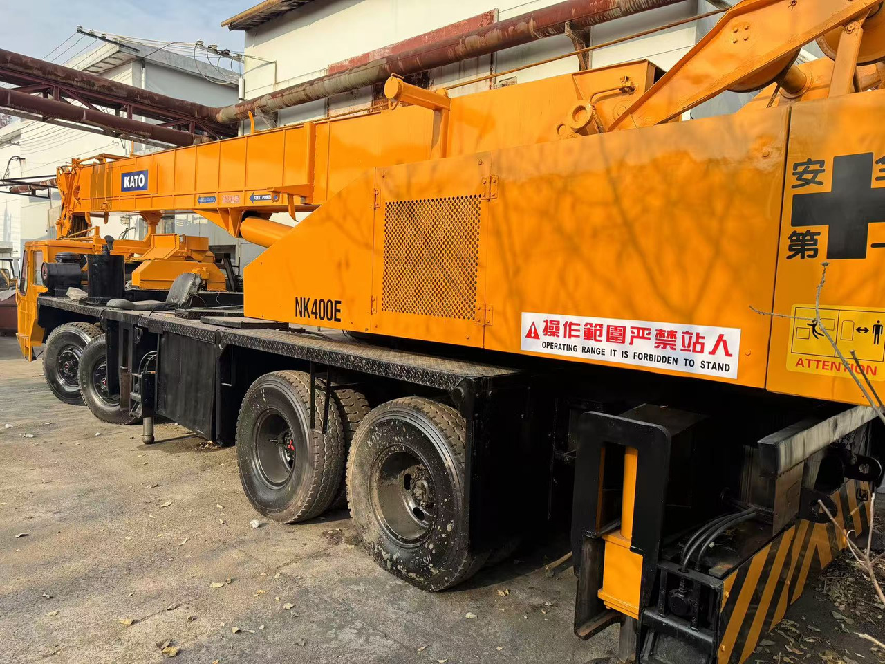 KATO NK400E - Mobile crane: picture 2 KATO NK400E - Mobile crane: picture 2