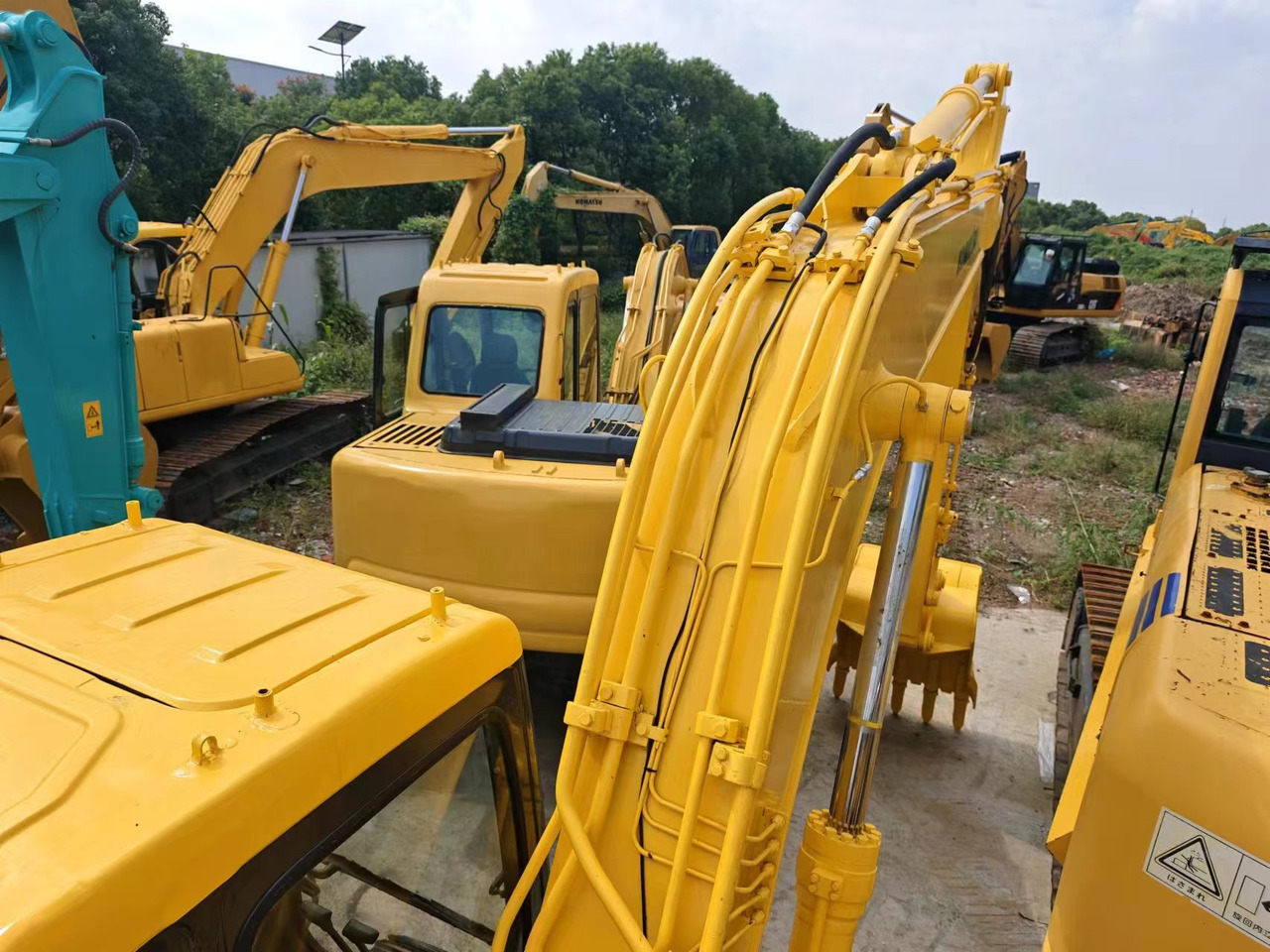 Crawler excavator KOMATSU PC120-6: picture 9