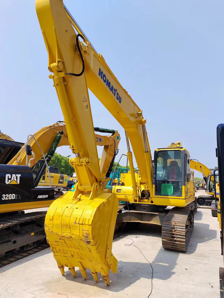 KOMATSU PC200-7 - Crawler excavator: picture 3 KOMATSU PC200-7 - Crawler excavator: picture 3