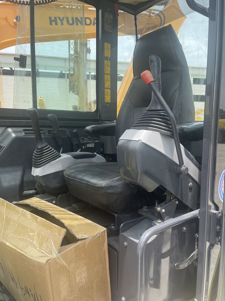 KOMATSU PC58 PC55 PC60 - Mini excavator: picture 4 KOMATSU PC58 PC55 PC60 - Mini excavator: picture 4