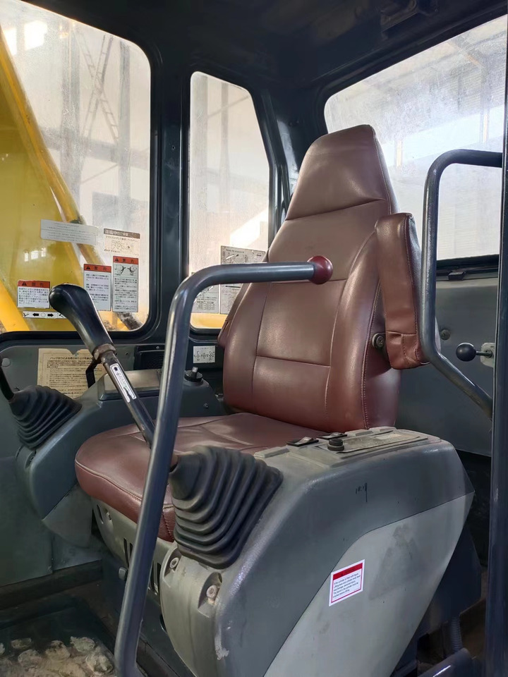 KOMATSU PC60-7 - Crawler excavator: picture 4 KOMATSU PC60-7 - Crawler excavator: picture 4