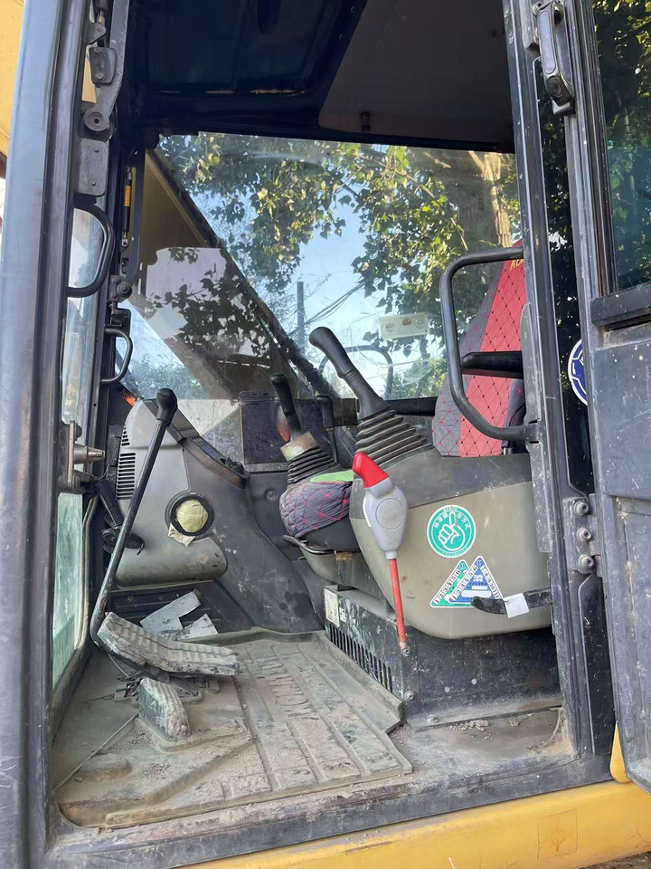 KOMATSU pc70-8 - Mini excavator: picture 4 KOMATSU pc70-8 - Mini excavator: picture 4