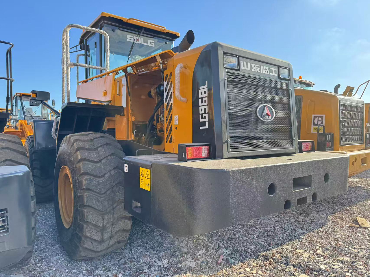 SDLG LG968L - Wheel loader: picture 5 SDLG LG968L - Wheel loader: picture 5
