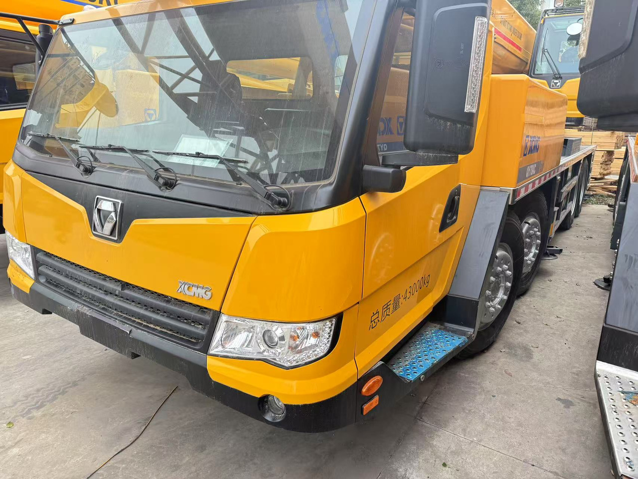 XCMG 70tons crane QY70K QY70 - Mobile crane: picture 3 XCMG 70tons crane QY70K QY70 - Mobile crane: picture 3