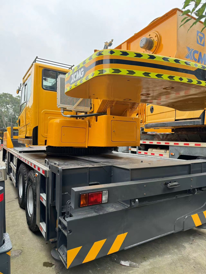 Leasing of XCMG QY50KC QY50 CHINA TRUCK CRANE 50TONS XCMG QY50KC QY50 CHINA TRUCK CRANE 50TONS: picture 8