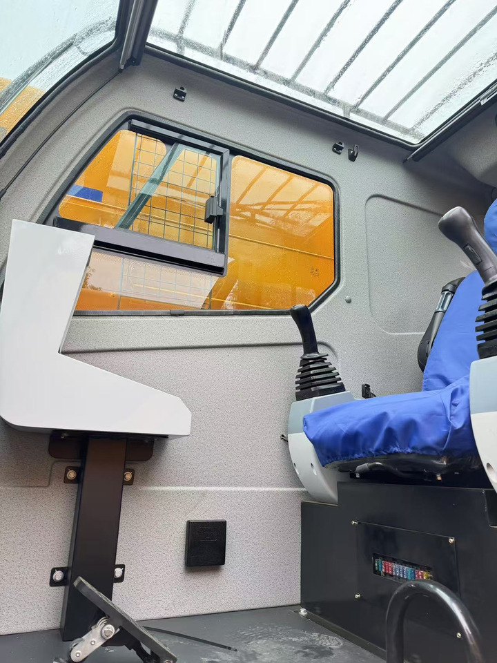 Leasing of XCMG QY50KC QY50 CHINA TRUCK CRANE 50TONS XCMG QY50KC QY50 CHINA TRUCK CRANE 50TONS: picture 7