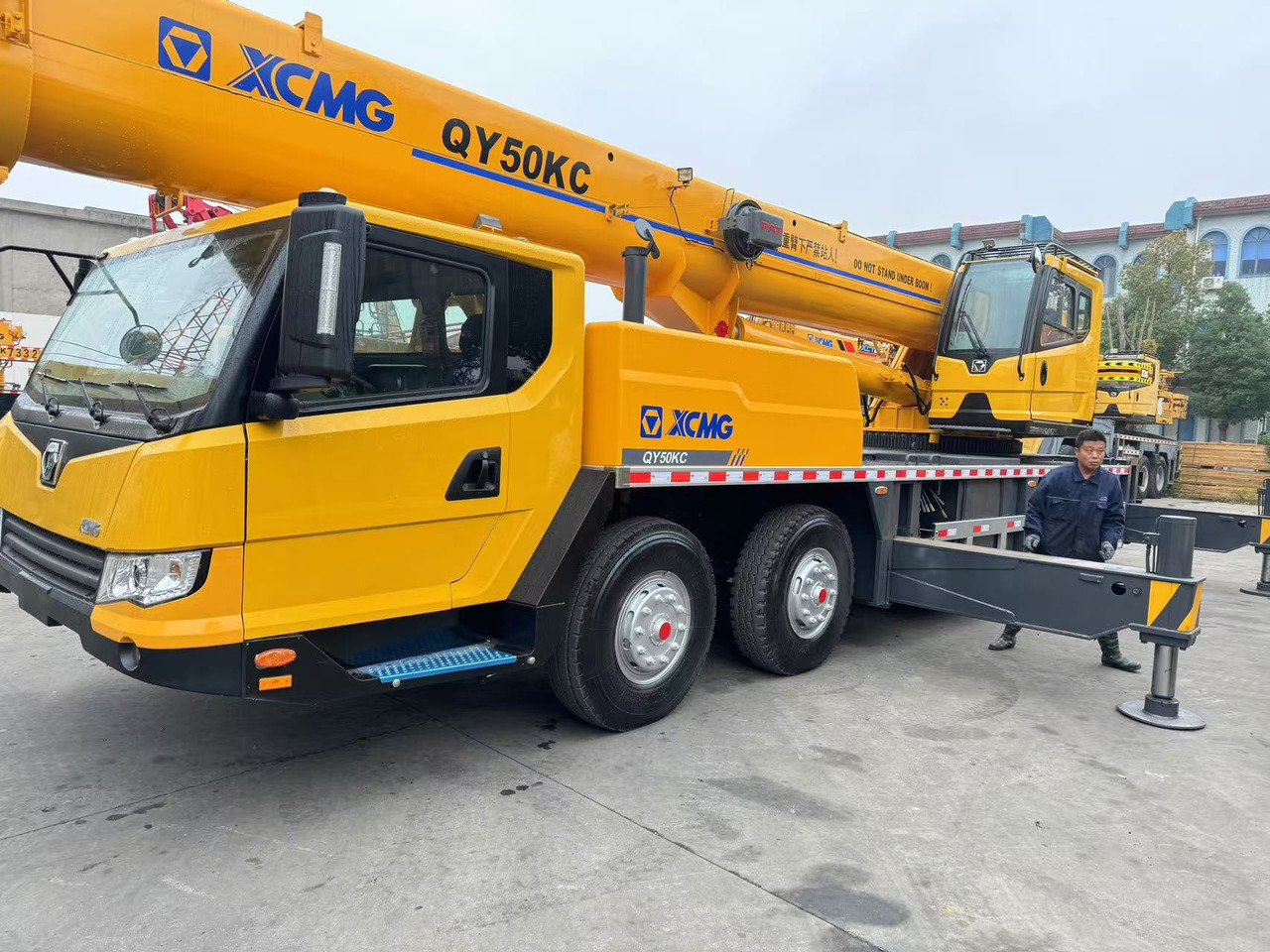 Leasing of XCMG QY50KC QY50 CHINA TRUCK CRANE 50TONS XCMG QY50KC QY50 CHINA TRUCK CRANE 50TONS: picture 9