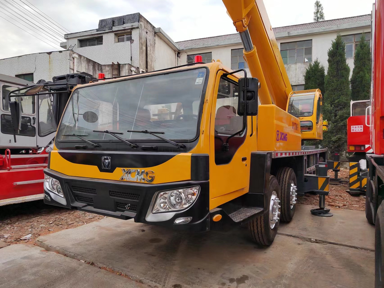 XCMG QY70K good condition QY25K QY50K QY100K QY130K China brand mobile crane - Mobile crane: picture 1 XCMG QY70K good condition QY25K QY50K QY100K QY130K China brand mobile crane - Mobile crane: picture 1