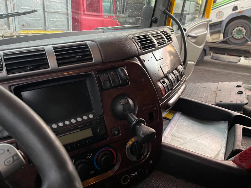 Tractor unit DAF CF 85.410 Tractor unit: picture 11